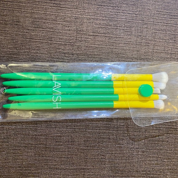 NEW Lavish Essential Eye Collection - Picture 3 of 3